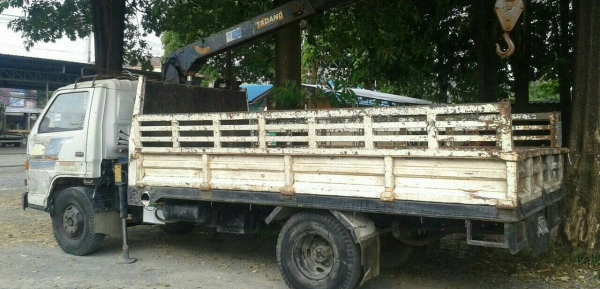 ขายรถ 6 ล้อ อีซูซุ NPR 110 แรง ประกอบ ปี 39 ติดเครน 2.5 ตัน ยาว 4.30 ม.  สภาพดี จัดแนนท์ได้ครับ สนใจติดต่อได้ที่ 081-9420141  ,  081-5715326