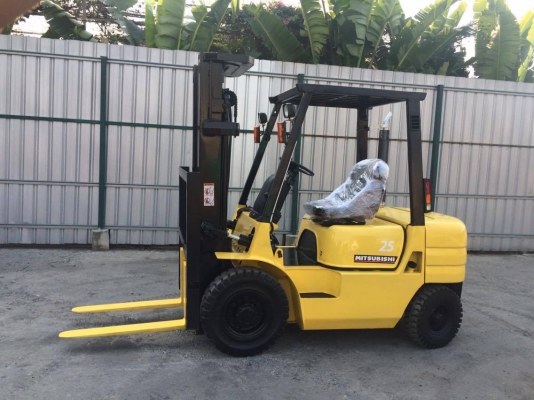ขายโฟล์คลิฟ นำเข้าจากญี่ปุ่น มิตซู 2.5 ตัน 5 เมตร ดีเซล ออโต้ เครื่องเกียร์ดีมากๆพร้อมใช้งาน 094-4267888 จะเด็ด 260,000 ฿