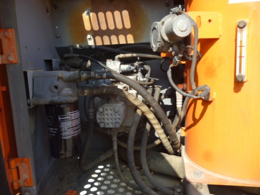 รถแบคโฮเก่าญี่ปุ่น ZX120 อาร์มพิเศษ ใบแทรค 60ซม.