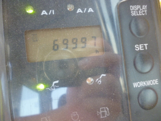 รถแบคโฮเก่าญี่ปุ่น ZX120 อาร์มพิเศษ ใบแทรค 60ซม.