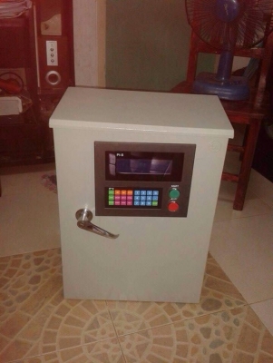 อุปกรณ์ โหลดเซลล์  ตัวละ 25 ตัน 4 ตัว  ตู้ควบคุม จอแสดงน้ำหนัก