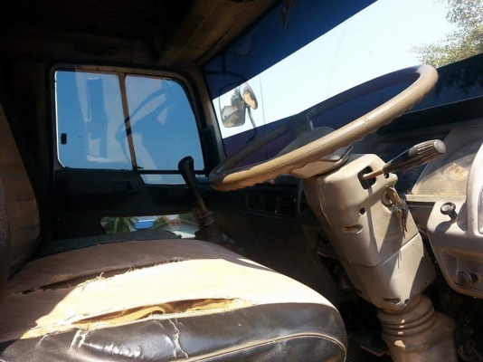 ขายดั้ม2เพลา FM1M เครื่อง240แรง พ.เพาเวอร์ เบรกทิฟฟี่ มีระบบลำโพงลากพ่วง เอกสารพร้อมโอน สนใจโทร 090-8588220คุณนะ 093-3258446คุณบิว หรือเข้าดูสินค้าอื่นๆได้ที่ www.truck.in.th/498 หรือเพจFacebook ณรงค์ ซื้อขายรถมือสอง (เว็บไซต์ส่วนตัว) หรือFacebook อู่ คุณ