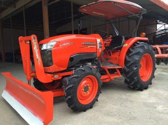 ขายรถไถคูโบต้า L4708 แรงพร้อมอุปกรณ์ ใดันหน้ากับผานพรวน