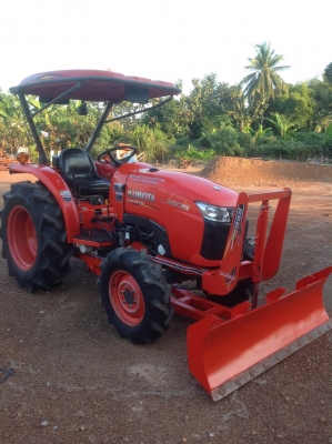 แทรกเตอร์คูโบต้า 3608 สภาพสวยมากเดิมๆพร้อมใช้งานมีผานดันหน้าและโรตารี่