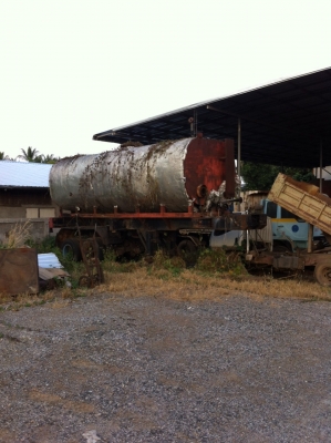 หางบรรทุกถังยางมะตอยมีท่อต้มยางใส่ยางได้18-20ตัน  ราคา. 140000