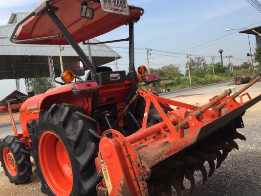 ขายรถไถคูโบต้า L3608 แรง พร้อมอุปกร์ ดันดินหน้า และโลตารี่ ตราช้าง รถสภาพสวยๆพร้อมใช้งาน ชั่วโมงการทำงาน 800ชั่วโมง ขายราคา298000บาท สนใจ ติดต่อสอบถามได้ 0819136451. @line :bow6451 ขอดูภาพเพิ่มเติมได้นะค่ะ. #มีบริการจัดส่งให้ฟรีทั่งประเทศ ขายรถไถคูโบต้า L3608 แรง พร้อมอุปกร์ ดันดินหน้า และโลตารี่ ตราช้าง รถสภาพสวยๆพร้อมใช้งาน ชั่วโมงการทำงาน 800ชั่วโมง ขายราคา298000บาท สนใจ ติดต่อสอบถามได้ 0819136451. @line :bow6451 ขอดูภาพเพิ่มเติมได้นะค่ะ. #มีบริการจัดส่งให้ฟรีทั่งประเทศ