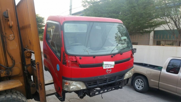 ขาย หัวเก๋ง สำหรับรถ HINO หกล้อขนาดกล่าง เก่านอกแท้ อุปกรณ์ครบ ขาย หัวเก๋ง สำหรับรถ HINO หกล้อขนาดกล่าง เก่านอกแท้ อุปกรณ์ครบ