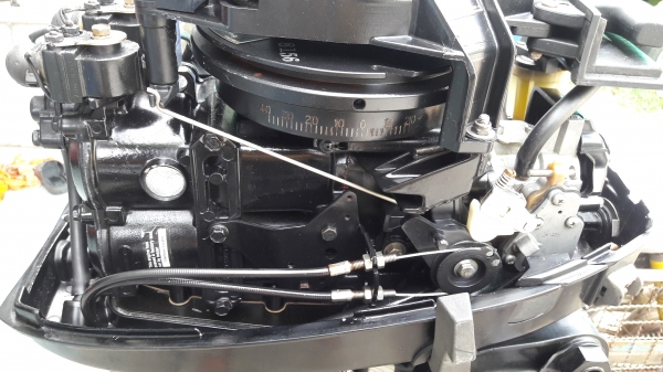 ขายเรือยางพร้อมเครื่อง15แรงเมอคิวรี