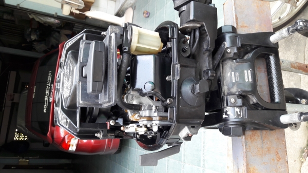 ขายเรือยางพร้อมเครื่อง15แรงเมอคิวรี ขายเรือยางพร้อมเครื่อง15แรงเมอคิวรี