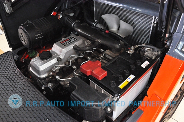 ขายรถโฟล์คลิฟท์มือสอง TOYOTA รุ่น 8FD30-30768 ราคา xxx,xxx บาท นำเข้าจากประเทศญี่ปุ่น 100\% ไม่เคยใช้งานในไทย