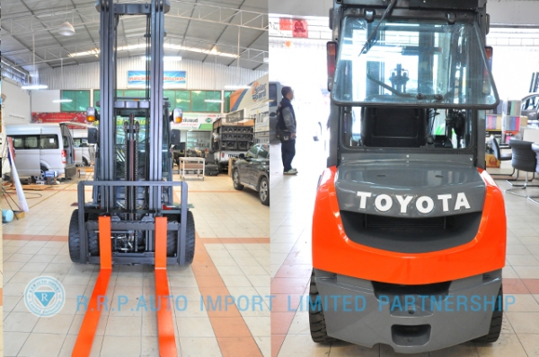 ขายรถโฟล์คลิฟท์มือสอง TOYOTA รุ่น 8FD30-30768 ราคา xxx,xxx บาท นำเข้าจากประเทศญี่ปุ่น 100\% ไม่เคยใช้งานในไทย