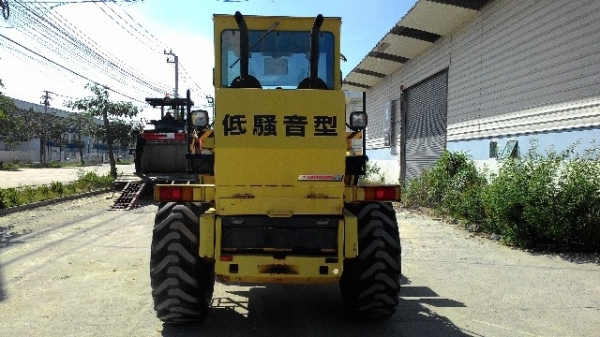 รถตัก โคมัตสุ  WA100-1 #33107 บุ๋งกี๋ 1.3 คิว รถญี่ปุ่น ไม่เคยใช้งาน ติดต่อ ใหม่ 061-4194022