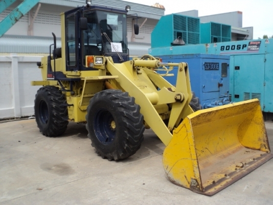 รถตัก โคมัตสุ  WA100-1 #33107 บุ๋งกี๋ 1.3 คิว รถญี่ปุ่น ไม่เคยใช้งาน ติดต่อ ใหม่ 061-4194022