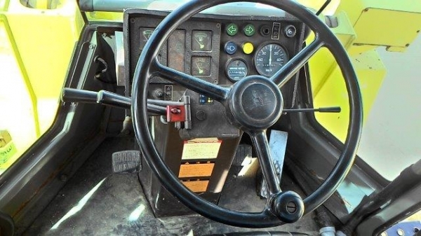 รถตัก โคมัตสุ  WA100-1 #33107 บุ๋งกี๋ 1.3 คิว รถญี่ปุ่น ไม่เคยใช้งาน ติดต่อ ใหม่ 061-4194022