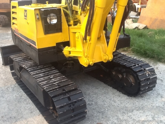 Yanmar yb25e สภาพดีพร้อมใช้ มีไลท์หัวเจาะด้วย เครื่องเกียร์ไฮดรอลิคแรงดีครับ