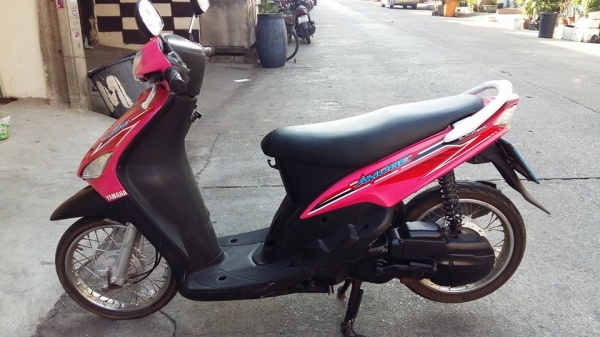 Mioปี 48 สีชมพู ดำ รถสวยมาก เครื่องเดิม แน่นๆ มีเล่ม เอกสารครบ ไม่ผิดหวังแน่นอน โทร. 02-9165022,099-0812001