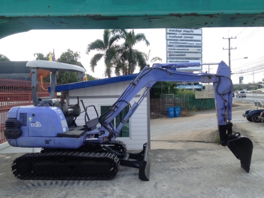 รถขุด Hitachi EX30 มือสองนำเข้าจากญี่ปุ่น สภาพพร้อมใช้งาน