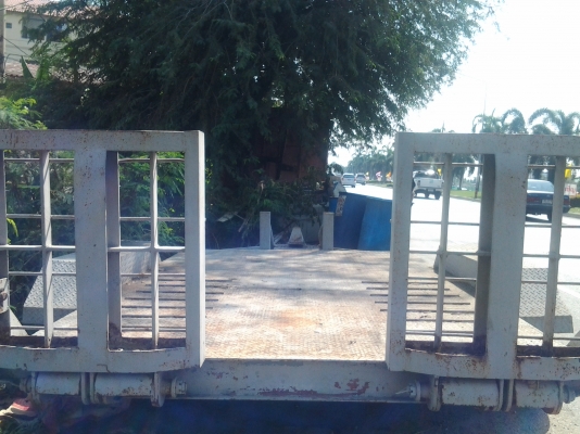 ถาดสาลี เคลื่อนย้านรถยนต์ และ อื่นๆ สภาพสวย พร้อมใช้งาน