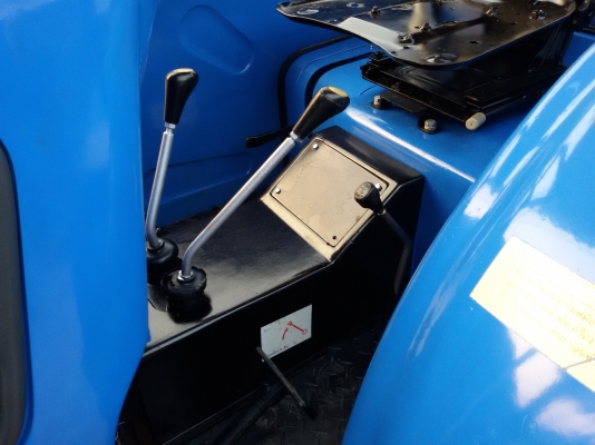 ปัญญาแทรคเตอร์..จัดมาให้ครับ ด่วน..แชมป์ CX484ตัวเปล่า จัดส่งอ.คลองขลุง จ.กำแพงเพชร