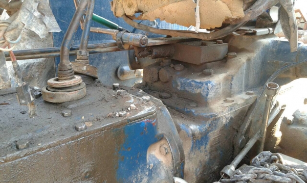 ขาย รถไถ FORD 5500 เครื่อง T5 เอกสารเล่มทะเบียนครบ รถพร้อมใช้งาน อุปกรณ์มีผานดันหน้า ผาน 5 และผาน 3