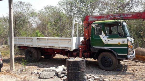 ขาย 6 ล้อ HINO FD176B ติดเครน UNIC 3.5 ตัน เครื่อง HO7C 180 แรงม้า คัสซีสวยตลอดเส้น เอกสารเล่มทะเบียนพร้อมโอน