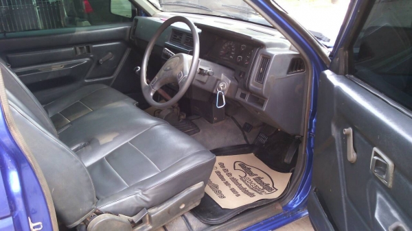 นิสสันบิ๊กเอ็มหัวเดียว ปี2538 สวยกิ๊ป นิสสันบิ๊กเอ็มหัวเดียว ปี2538 สวยกิ๊ป