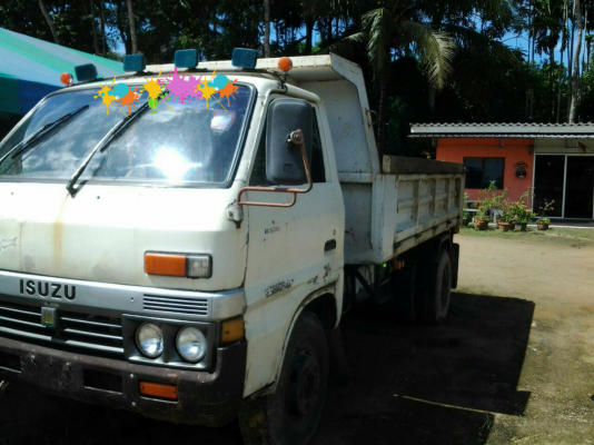 ขายรถบรรทุก 6 ล้อดัมพ์ ISUZU 185 แรงม้า ราคา 180000