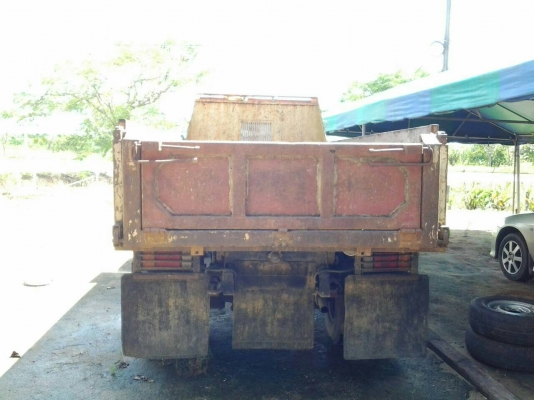 ขายรถบรรทุก 6 ล้อดัมพ์ ISUZU 185 แรงม้า ราคา 180000