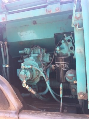 ขายด่วน รถขุด KOBELCO SK 200-2 สภาพสวย  ชั่วโมงน้อย 3,XXX  พร้อมใช้  สนใจโทร 089-7462641 สุวรรณีจ้า