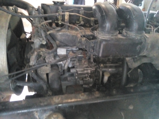 10ล้อเพลาเดียว เครื่อง210แรงม้า พร้อมใช้งาน  เล่มติดมือ..