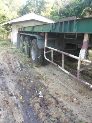 รถอีซูซุ 10 ล้อ หัวลาก GXZ  270 แรงม้า. ปี 47.  ( ขายแม่ , ลูก. )    สนใจติดต่อ  081 - 6079515