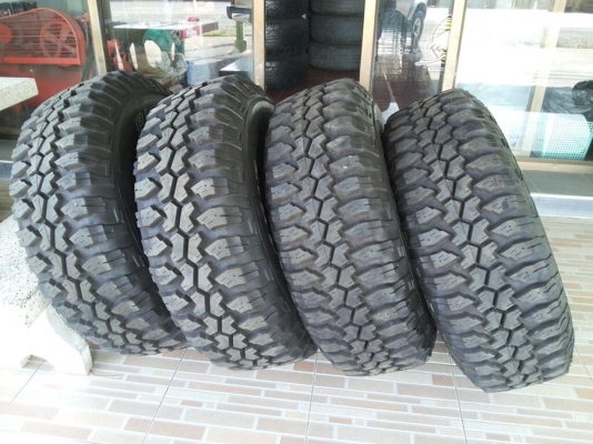 ล้อขอบ16 ลาย lenso max1 พร้อมยาง mud maxxis bighorn 265/75/16 ปี 2015 สภาพ 99\%