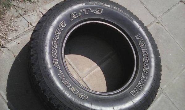 265/70R16 YOKOHAMA GEORENDER A/T-S มี 1 เส้น tel.081-427-3941 ไิอดีไลน์ autobot107 265/70R16 YOKOHAMA GEORENDER A/T-S มี 1 เส้น tel.081-427-3941 ไิอดีไลน์ autobot107