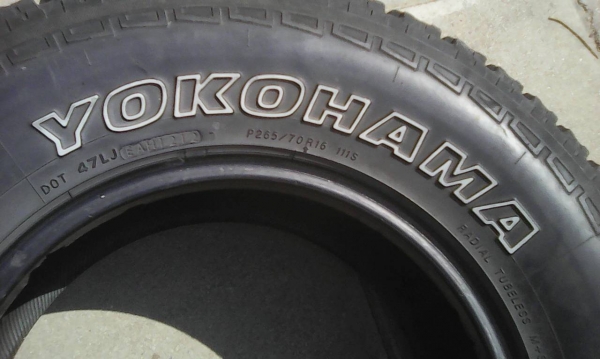 265/70R16 YOKOHAMA GEORENDER A/T-S มี 1 เส้น tel.081-427-3941 ไิอดีไลน์ autobot107