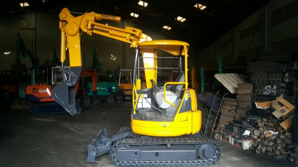 ขาย รถขุด KOMATSU รุ่น PC30UU-3- มือสองญี่ปุ่น แทรกเหล็ก อารม์ยืดได้ ทำงานไว คล่องตัวที่แคบ มือถือ/LINE ID : 0818753444