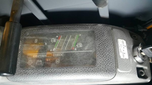 ขาย รถขุด KOMATSU รุ่น PC30UU-3- มือสองญี่ปุ่น แทรกเหล็ก อารม์ยืดได้ ทำงานไว คล่องตัวที่แคบ มือถือ/LINE ID : 0818753444