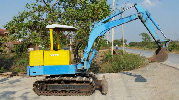 ขายด่วนรถเเม็คโครคูโบต้า KH-25แทคเหล็กเทียบเท่า PC25เคื่องคูโบต้า3สูบเก่าญี่ปุ่นแท้ไม่เคยใช้งานเมืองไทยเลยส่งให้ฟรีๆ