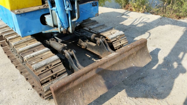 ขายด่วนรถเเม็คโครคูโบต้า KH-25แทคเหล็กเทียบเท่า PC25เคื่องคูโบต้า3สูบเก่าญี่ปุ่นแท้ไม่เคยใช้งานเมืองไทยเลยส่งให้ฟรีๆ