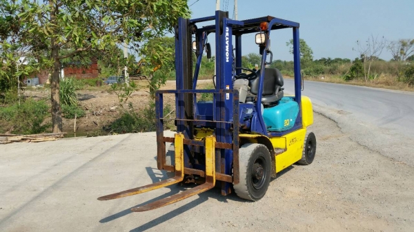 ขายด่วนรถยก ดีเซล KOMATSU FD20-14ยก2.0ตันเสาสูง3เมตรรถนอกนำเข้ายังไม่เคยใช้งานในเมืองไทยเลย=รุ่นใหม่ขาย