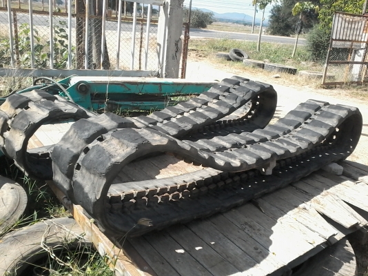 ขายแทรคยางสำหรับรถ IHI/SUMITOMO/KATO/MITSUBISHI ขนาด 5 ตัน