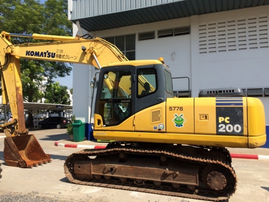 Komatsu PC200-7 SN: 256005 ปี 2007 สภาพสวยนำเข้าจากญี่ปุ่น ถึงไทยแล้วครับ