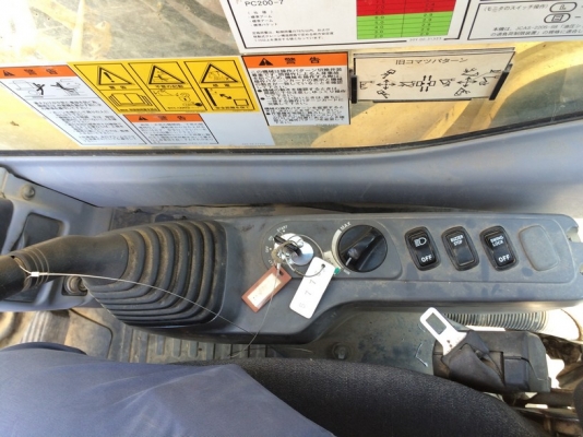 Komatsu PC200-7 SN: 256005 ปี 2007 สภาพสวยนำเข้าจากญี่ปุ่น ถึงไทยแล้วครับ