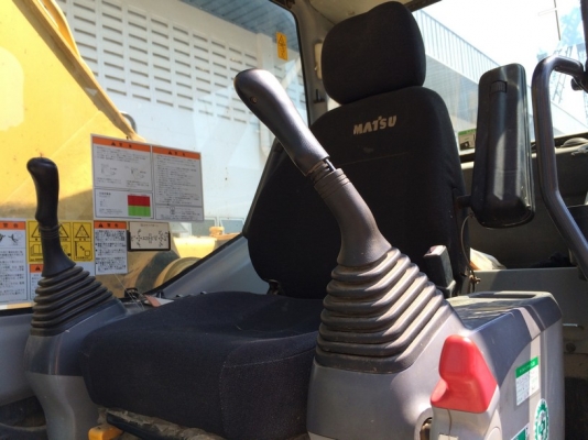 Komatsu PC200-7 SN: 256005 ปี 2007 สภาพสวยนำเข้าจากญี่ปุ่น ถึงไทยแล้วครับ