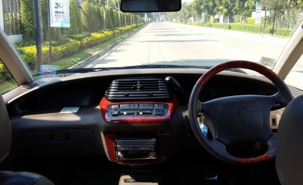 TOYOTA ESTIMA LUCIDA ดีเซล2.2 ปี93 โช๊คTEIN 175,000