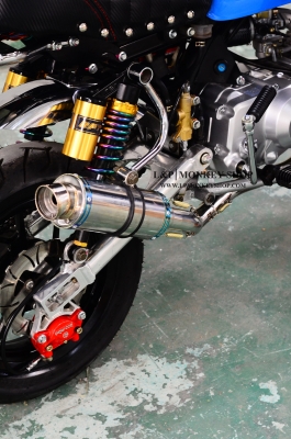 อะไหล่ แต่งรถเพียบ มีโช็คหน้า-หลัง ล้อ เครื่อง ถังน้ำมัน เบาะ และอะไหล่อื่นๆที่แต่งรถทั้งหมด ลดราคา 20-30\%