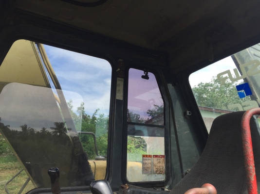 ขายรถแบคโฮ KOMATSU PC120-6 เอกสารเล่มทะเบียน ระบบไฟเต็ม ราคา 750000