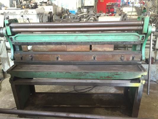 ขายเครื่องตัดพับม้วนในเครื่องเดียวกันอเนกประสงค์5ฟุตราคาถูกๆตัดพับบางไม่เกินมิลครับ