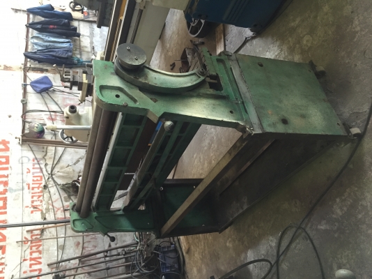 ขายเครื่องตัดพับม้วนในเครื่องเดียวกันอเนกประสงค์5ฟุตราคาถูกๆตัดพับบางไม่เกินมิลครับ