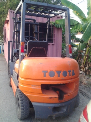 ฟอร์คลิฟต์ TOYOTA FD25 รุ่น6 สภาพนางฟ้า ลงงานหนักสบาย พร้อมใช้งาน