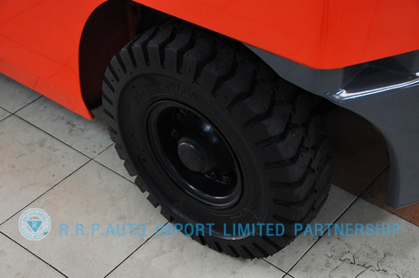 ขายรถโฟล์คลิฟท์มือสอง TOYOTA รุ่น 8FD25-19652 ราคา xxx,xxx บาท นำเข้าจากประเทศญี่ปุ่น 100\% ไม่เคยใช้งานในไทย